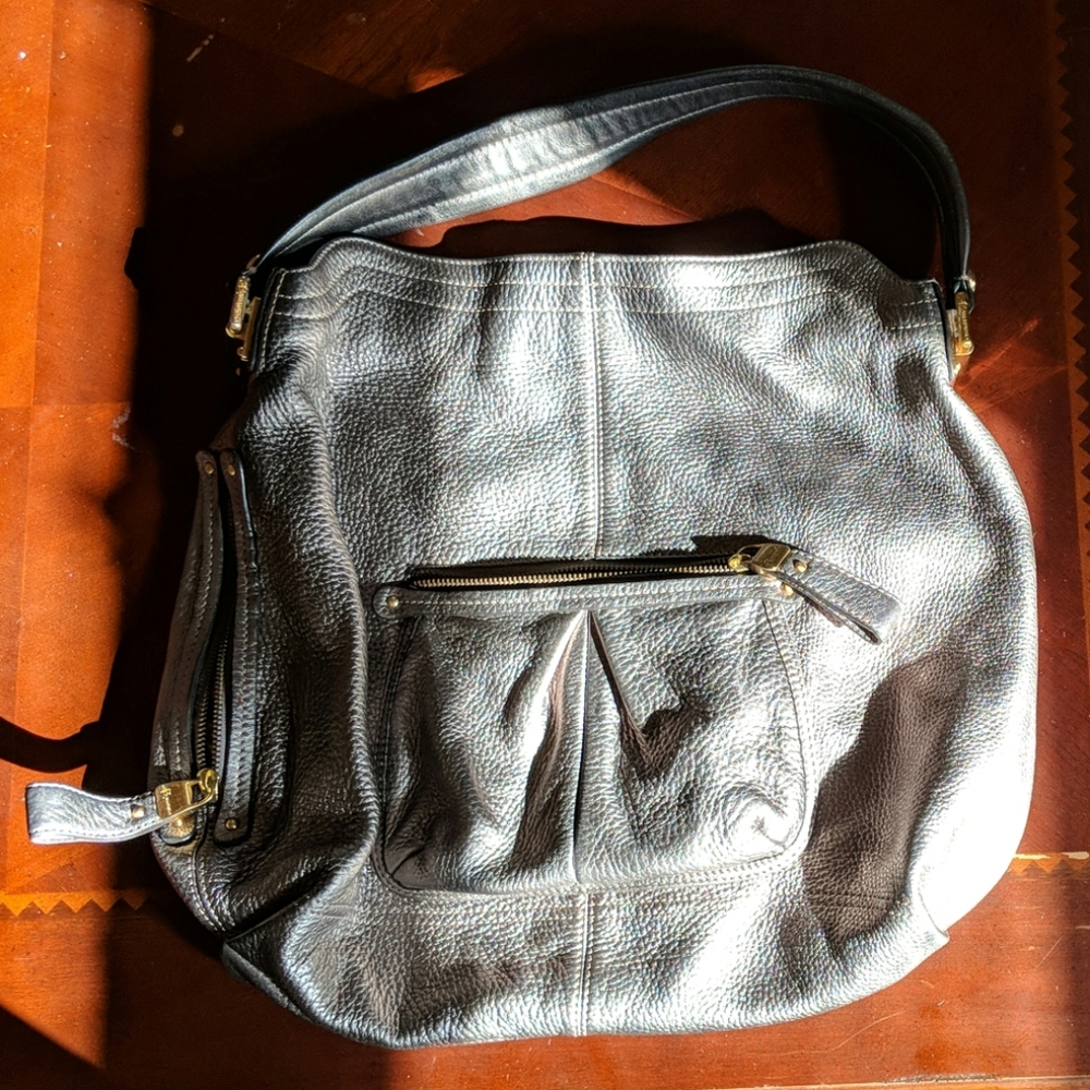 B Makowsky purse